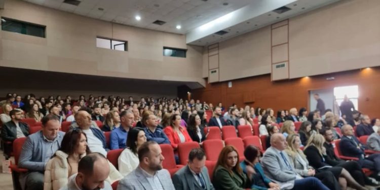 Konferencë ndërkombëtare me temë :” Sëmundjet kronike jo ngjitëse, sfidë e shëndetit publik”.